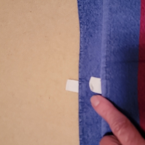 Vintage European towel set - Picture 4 of 4